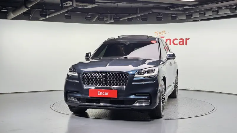 Lincoln Aviator
