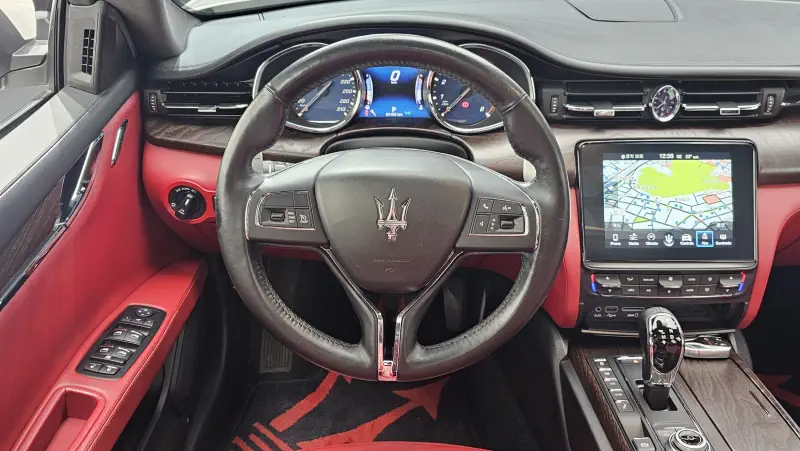 Maserati Quattroporte