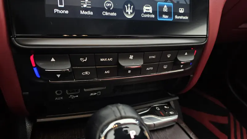Maserati Quattroporte