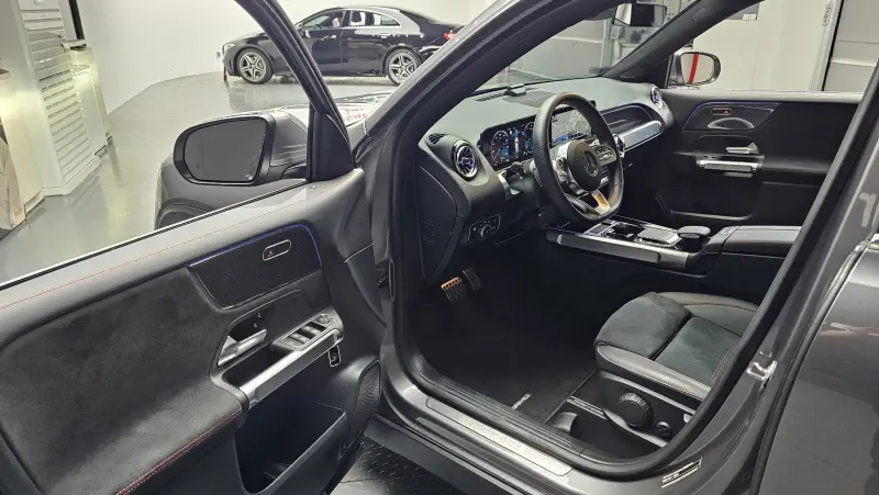 Mercedes-Benz GLB-Class