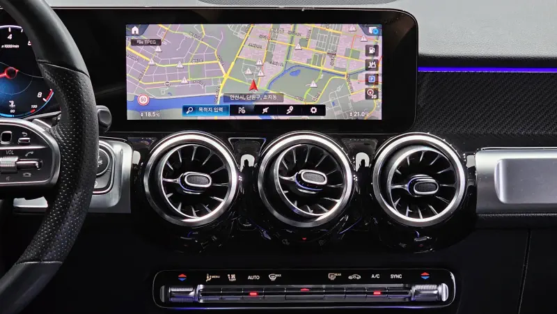 Mercedes-Benz GLB-Class