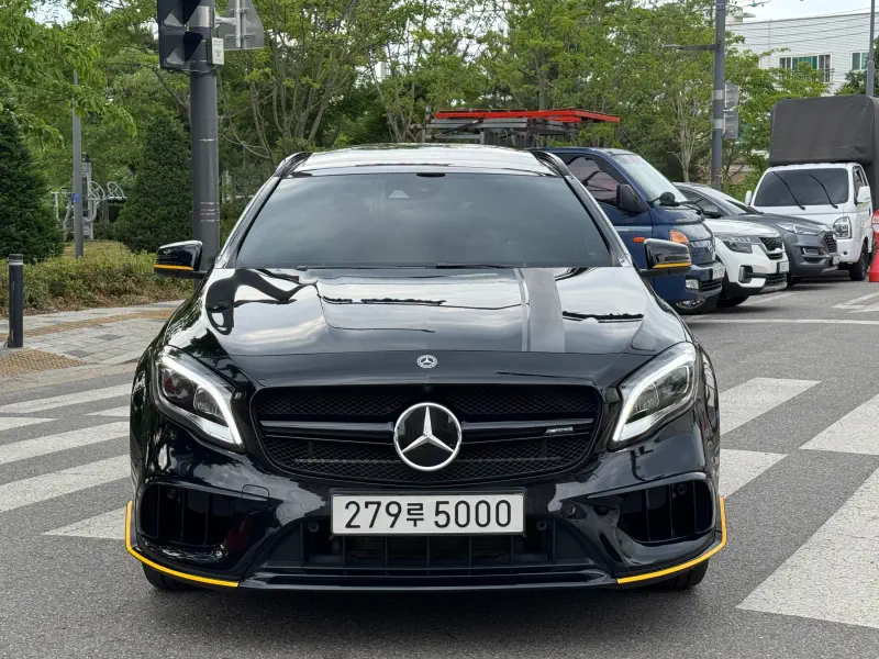 Mercedes-Benz GLA-Class
