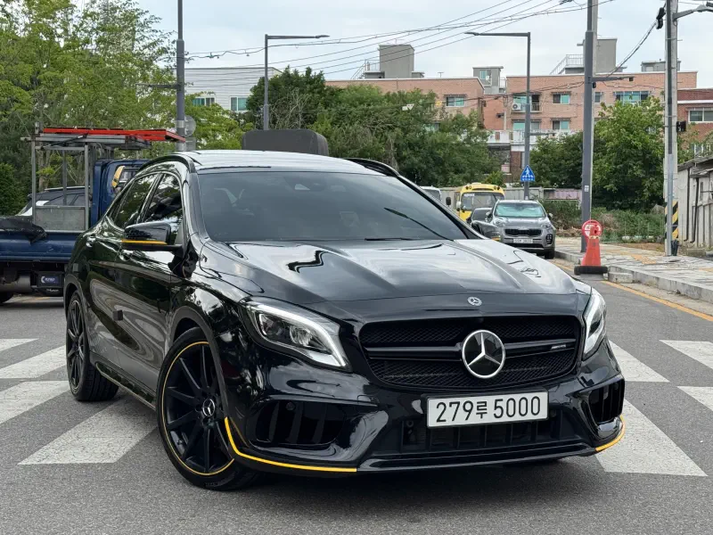 Mercedes-Benz GLA-Class