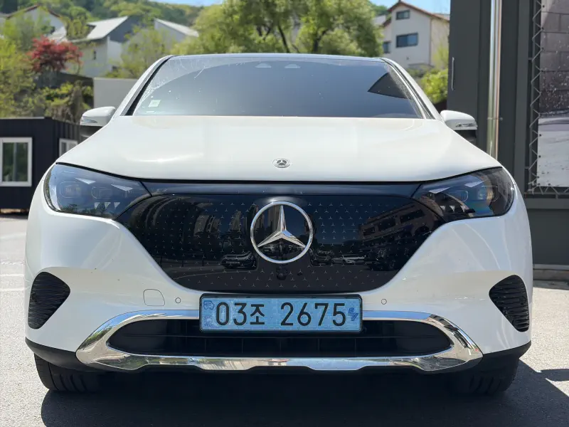 Mercedes-Benz EQE