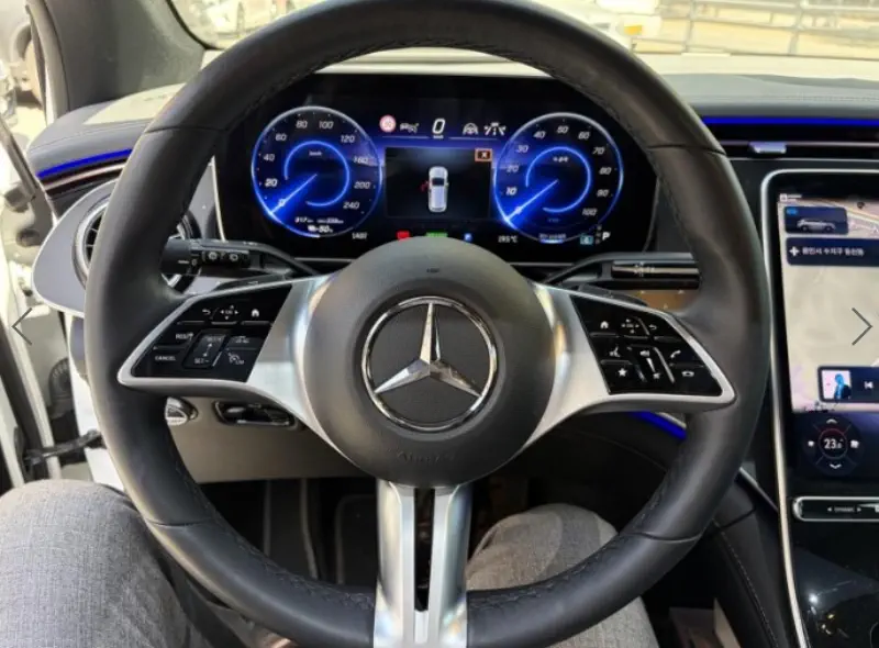 Mercedes-Benz EQE