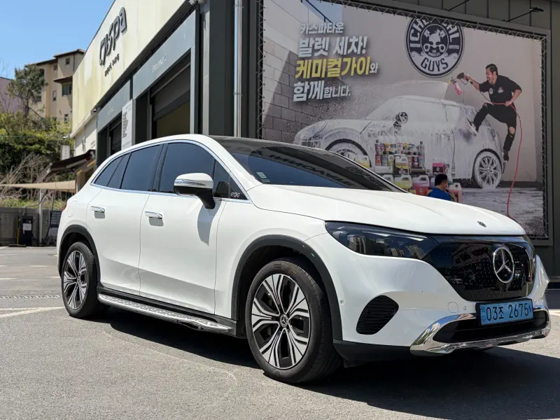 Mercedes-Benz EQE