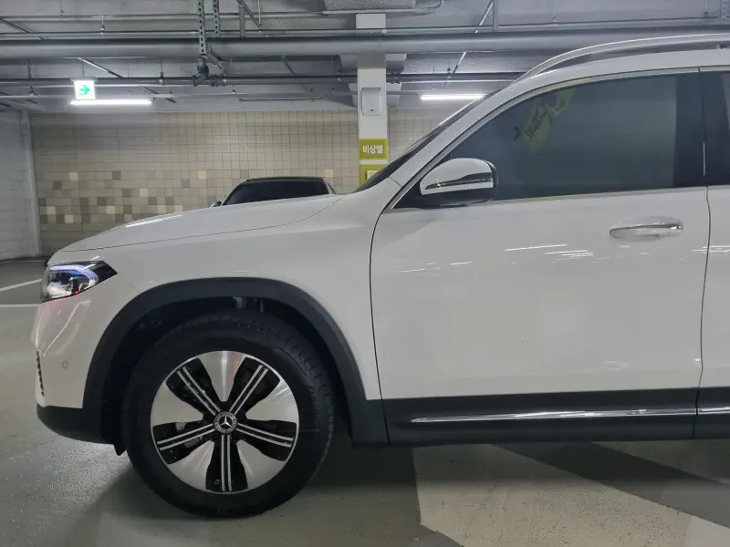 Mercedes-Benz EQB