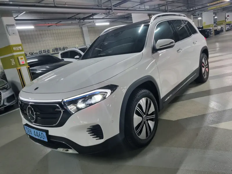 Mercedes-Benz EQB