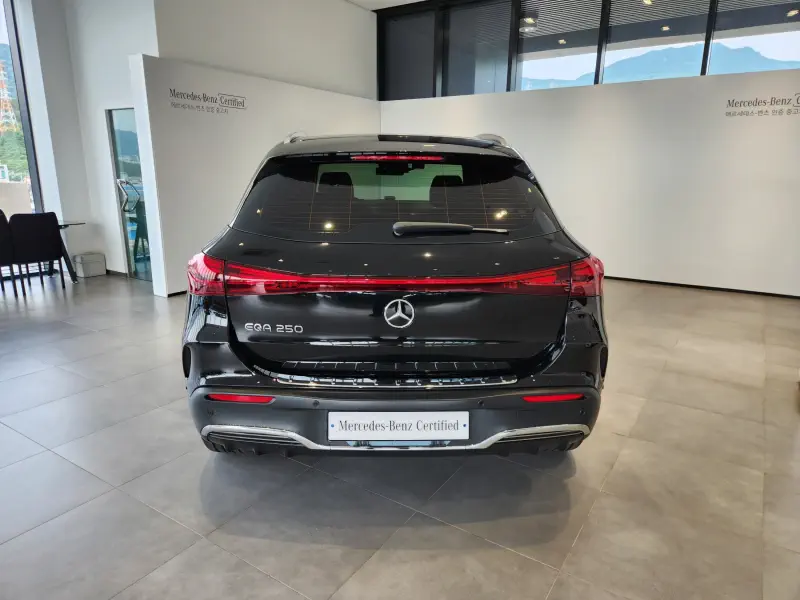 Mercedes-Benz EQA