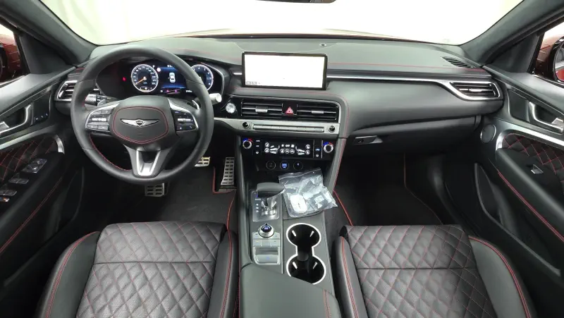 Genesis G70