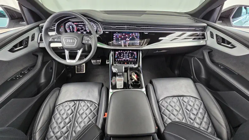 Audi Q8