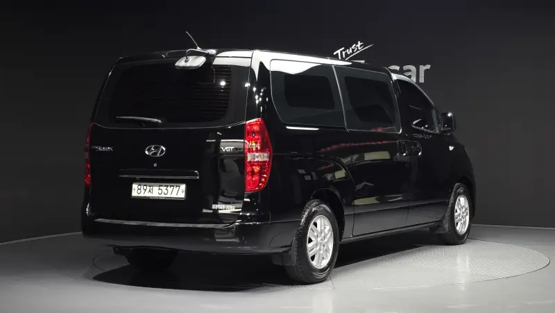Hyundai Grand Starex