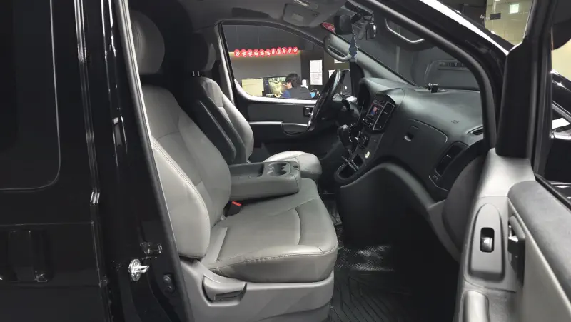 Hyundai Grand Starex