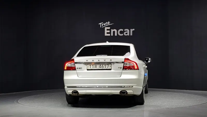 Volvo S80