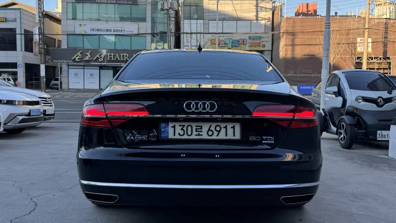 Audi A8