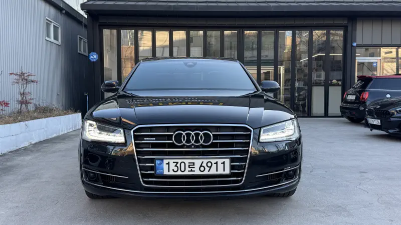 Audi A8