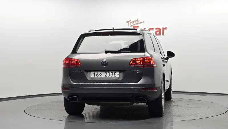 Volkswagen Touareg