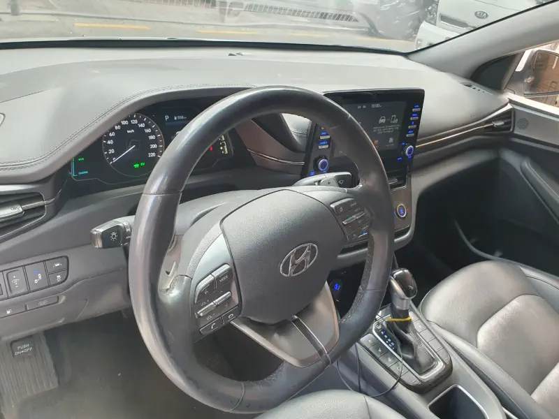 Hyundai Ioniq