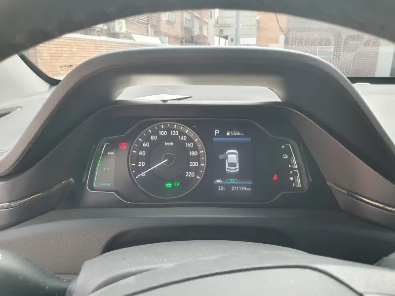 Hyundai Ioniq