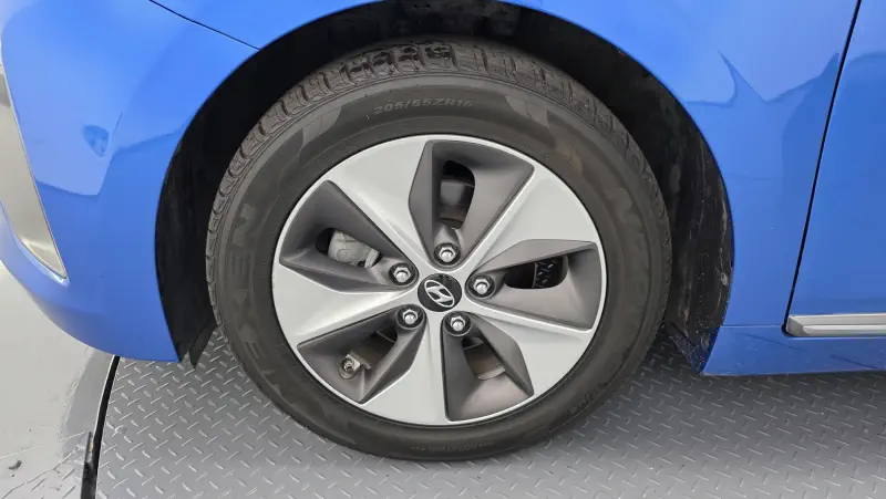 Hyundai Ioniq