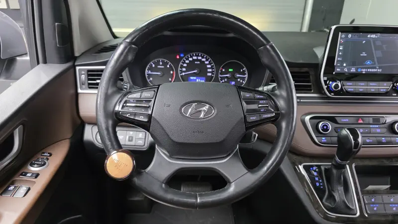 Hyundai Grand Starex