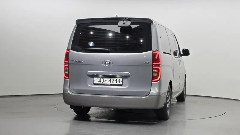 Hyundai Grand Starex