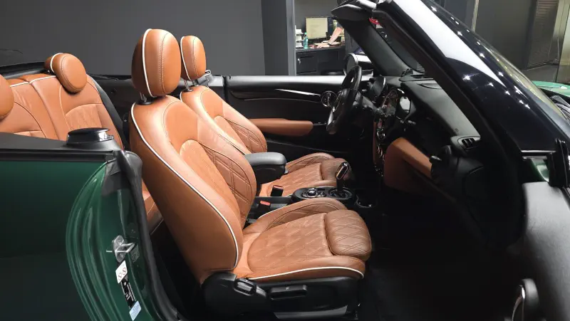 MINI Cabrio