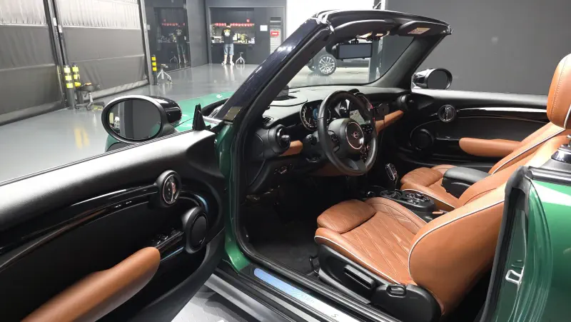 MINI Cabrio
