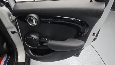 catalog-car-25