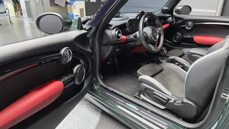 MINI Cabrio