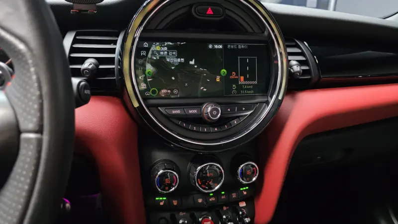 MINI Cabrio