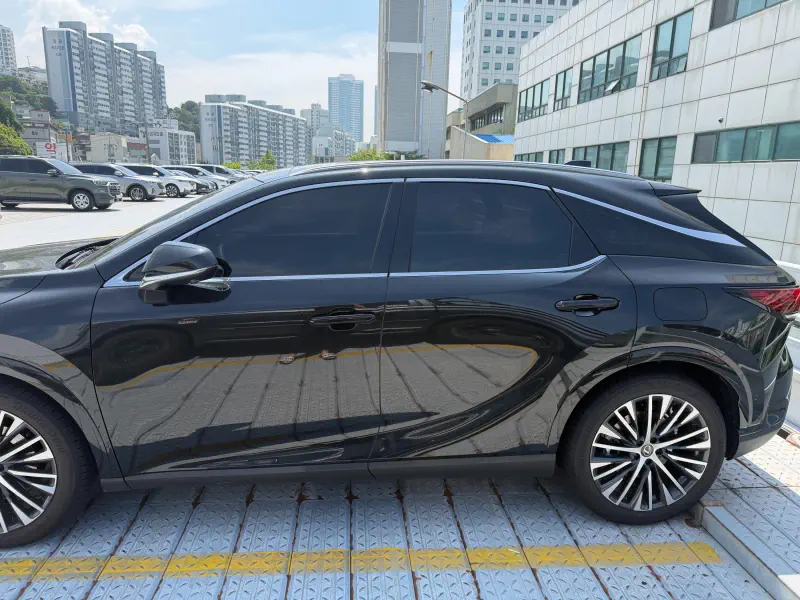 Lexus RX450h+