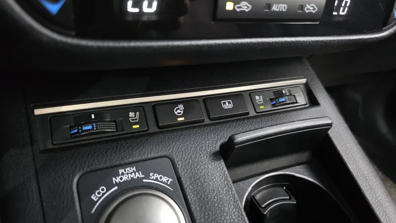 Lexus ES300h