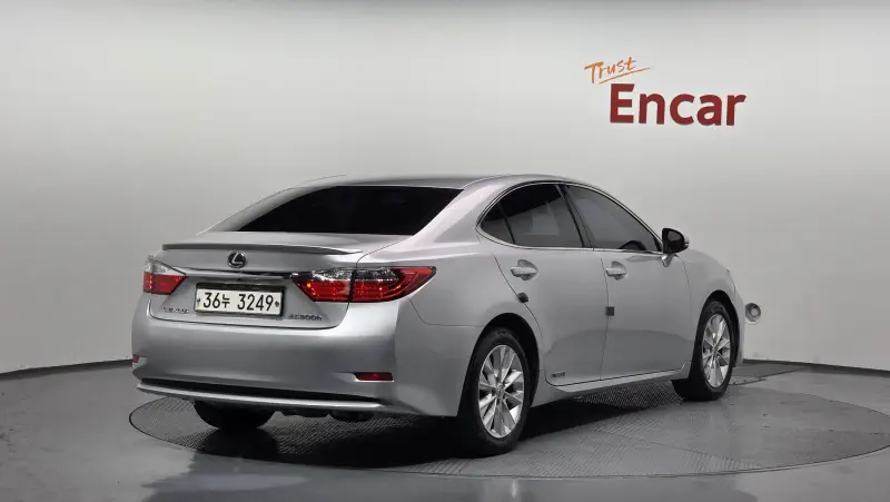 Lexus ES300h