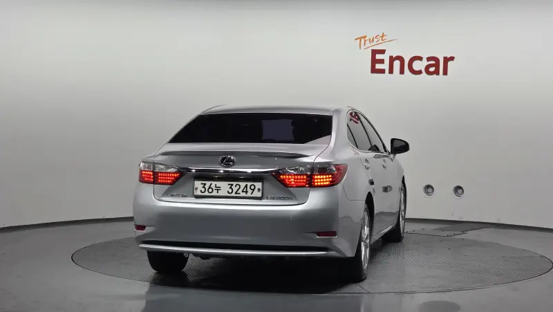 Lexus ES300h