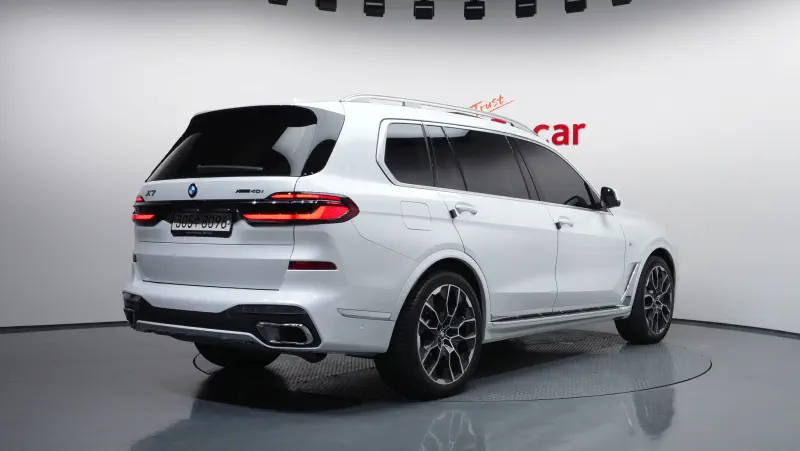 BMW X7