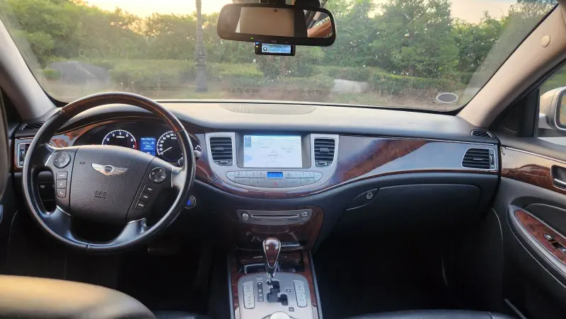 Hyundai Genesis