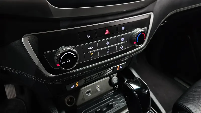 SsangYong Rexton Sports