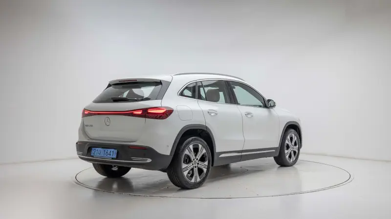 Mercedes-Benz EQA