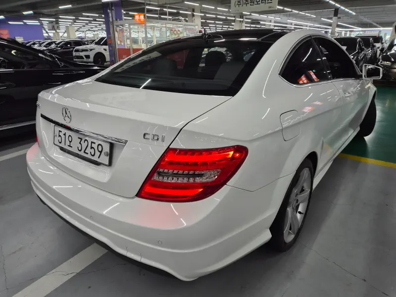Mercedes-Benz C-Class