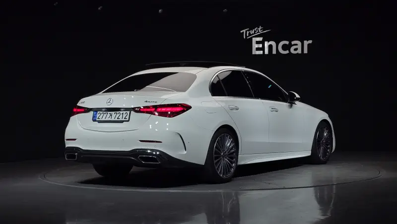 Mercedes-Benz C-Class