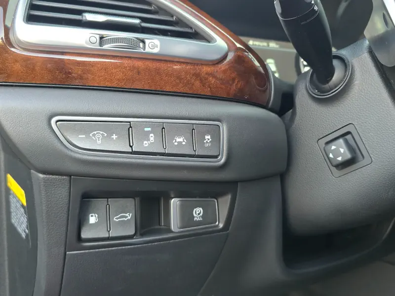 Genesis EQ900