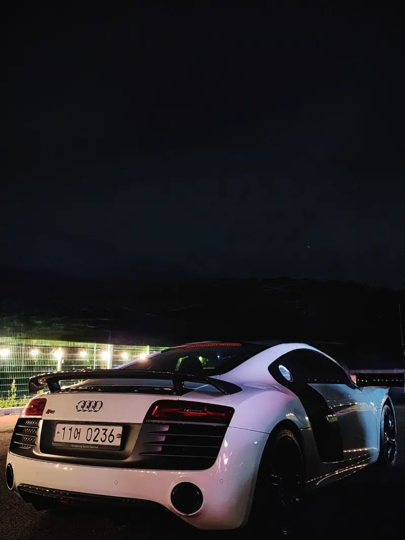Audi R8