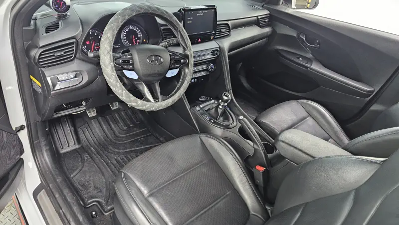 Hyundai Veloster