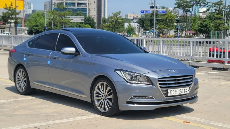 Hyundai Genesis