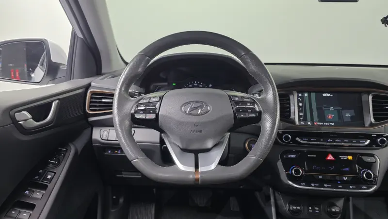 Hyundai Ioniq
