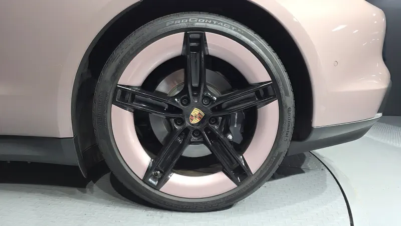 Porsche Taycan