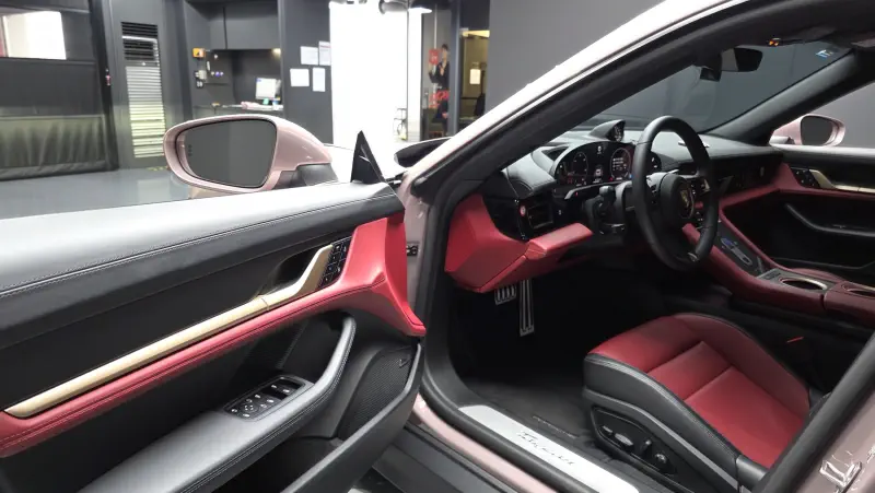 Porsche Taycan