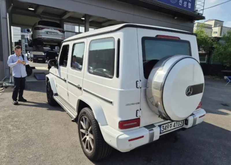 Mercedes-Benz G-Class