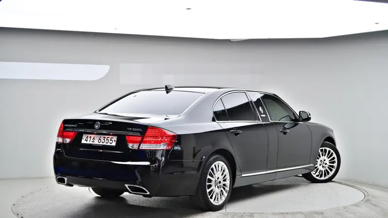 SsangYong Chairman W